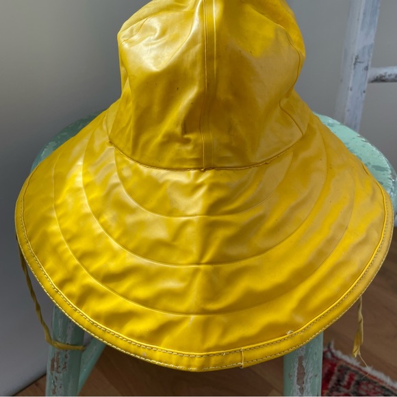 Sou’wester children’s hat - Picture 4 of 6